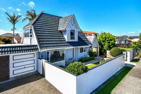Photo of property in 6 Oakland Avenue, Papatoetoe, Auckland, 2025