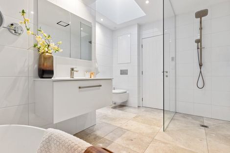 Photo of property in 38 Porterfield Road, Whitford, Howick, 2571