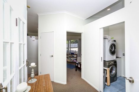 Photo of property in 4a Rahui View, Oakura, 4314