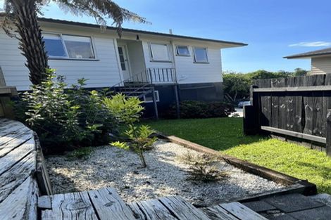 Photo of property in 18 Cottam Grove, Northcross, Auckland, 0632