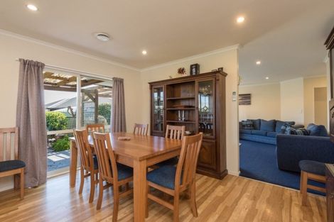 Photo of property in 3 Ashdonleigh Grove, Stoke, Nelson, 7011