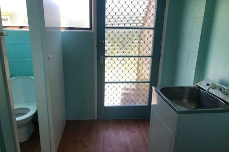 Photo of property in 2/12 Bungalow Avenue, Point Chevalier, Auckland, 1022