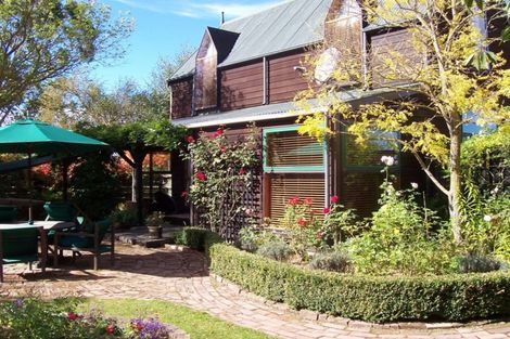 Photo of property in 10 Snowdon Place, Darfield, 7510