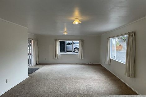 Photo of property in 1/69 Monarch Avenue, Hillcrest, Auckland, 0627