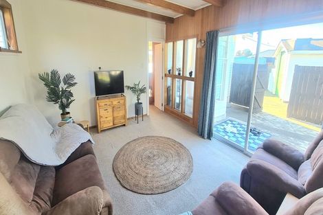 Photo of property in 90 King Street, Taradale, Napier, 4112