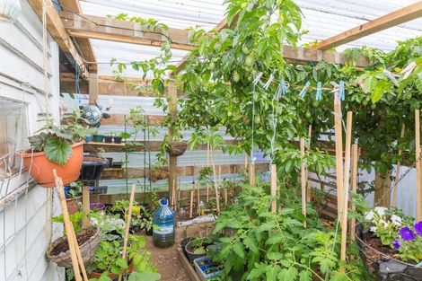 Photo of property in 6 Gertrude Street, Dannevirke, 4930