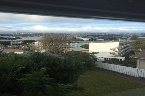 Photo of property in 21 Crawford Road, Kilbirnie, Wellington, 6022