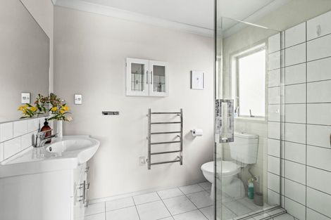 Photo of property in 19 Pania Place, Poraiti, Napier, 4112