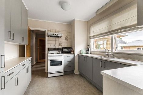 Photo of property in 9 Wellesley Road, Mangere Bridge, Auckland, 2022