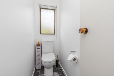 Photo of property in 18 Tobago Crescent, Grenada North, Wellington, 5028