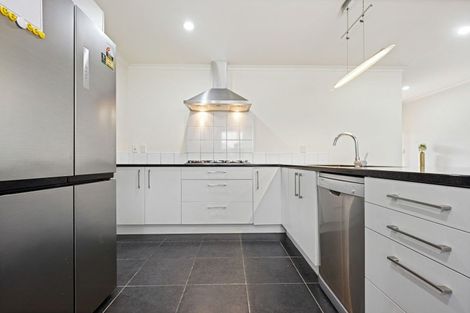 Photo of property in 25 Trauzer Place, Flagstaff, Hamilton, 3210