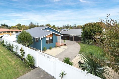 Photo of property in 172 Beach Road, North New Brighton, Christchurch, 8083