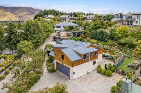 Photo of property in 90 Hedditch Street, Wanaka, 9305