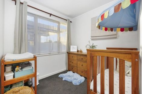 Photo of property in 16 Ariki Place, Hei Hei, Christchurch, 8042