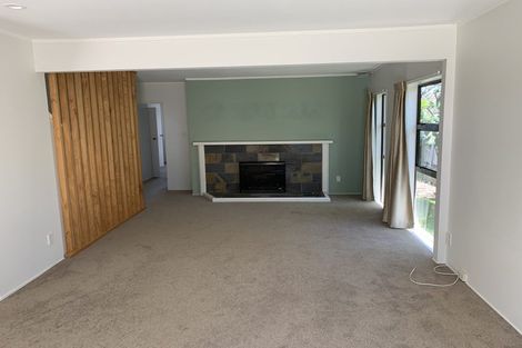 Photo of property in 1/15 Fairfax Avenue, Northcote, Auckland, 0627