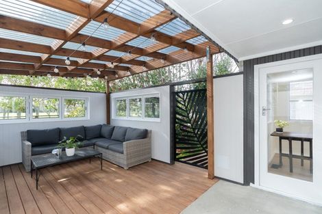 Photo of property in 49 Rhonda Avenue, Deanwell, Hamilton, 3206