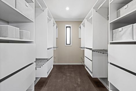 Photo of property in 2 Burbury Ridge, Havelock North, 4130