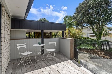 Photo of property in 2/15 Walter Street, Hauraki, Auckland, 0622