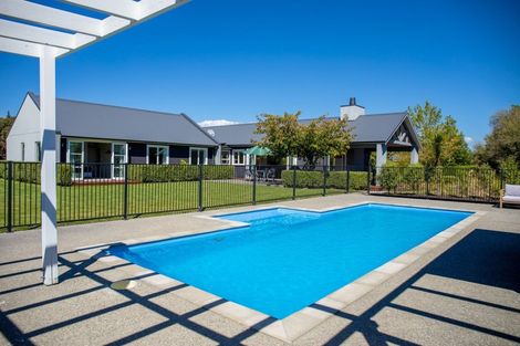 Photo of property in 4 Birdie Way, Martinborough, 5711