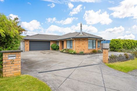 Photo of property in 2 Cosgrove Rise, Riverstone Terraces, Upper Hutt, 5018