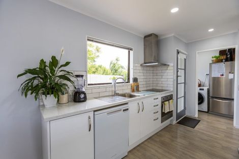 Photo of property in 17a Geddis Avenue, Maraenui, Napier, 4110