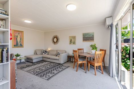 Photo of property in 49 Arawhata Road, Paraparaumu, 5032
