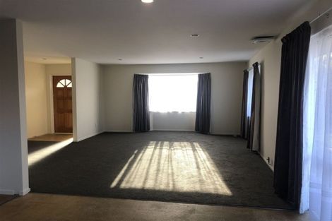 Photo of property in 22 Belfast Road, Belfast, Christchurch, 8051