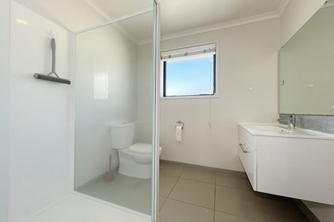 Photo of property in 12 Akeake Lane, Manurewa, Auckland, 2102