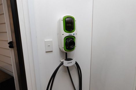 Photo of property in 122 Pahiatua Aokautere Road, Aokautere, Palmerston North, 4471