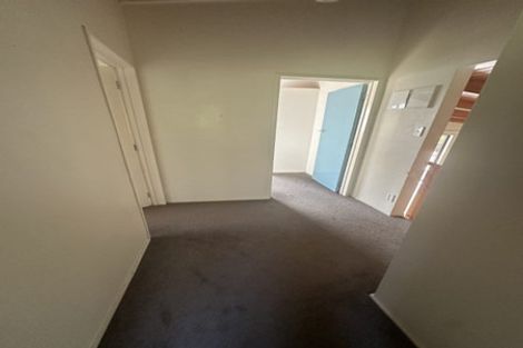 Photo of property in 20 Wattle Road, Sunnyvale, Auckland, 0612