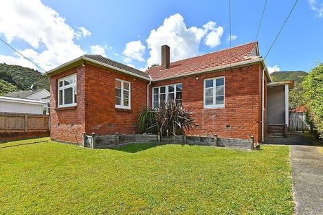 Photo of property in 164 Waddington Drive, Naenae, Lower Hutt, 5011