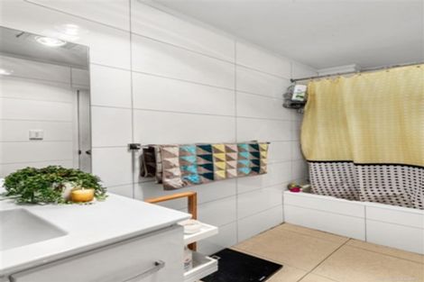 Photo of property in 2/108 Station Road, Papatoetoe, Auckland, 2025