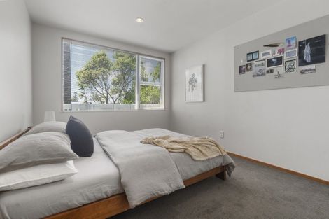 Photo of property in 41 Old Lake Road, Narrow Neck, Auckland, 0624