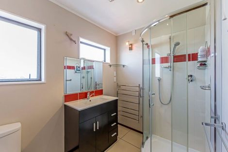 Photo of property in 20 Zita Avenue, Matakatia, Whangaparaoa, 0930