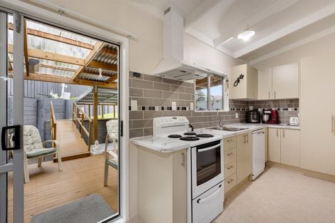 Photo of property in 6 Milsom Place, Te Puke, 3119