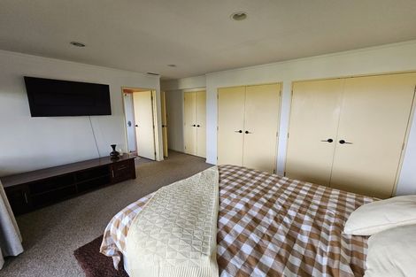 Photo of property in 340 Otumoetai Road, Otumoetai, Tauranga, 3110