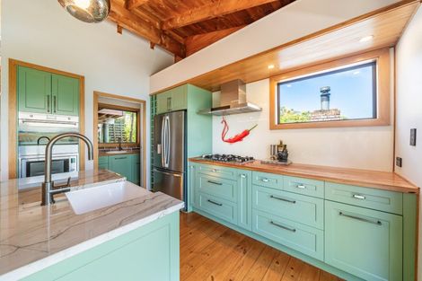 Photo of property in 99 Motuhara Road, Plimmerton, Porirua, 5026