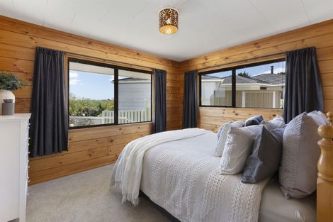 Photo of property in 16 Solway Place, Papakowhai, Porirua, 5024