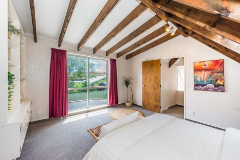 Photo of property in 43 Ngarara Road, Waikanae, 5036