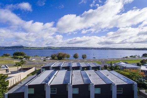 Photo of property in 368 Lake Terrace, Two Mile Bay, Taupo, 3330