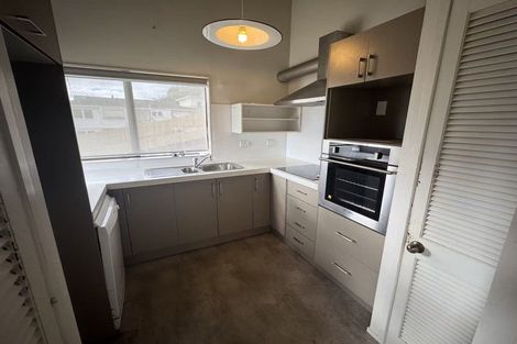 Photo of property in 27 Oaktree Avenue, Browns Bay, Auckland, 0630