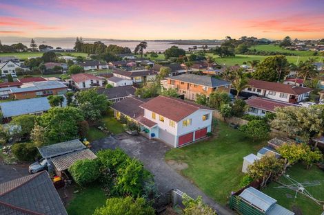 Photo of property in 13 Huber Street, Weymouth, Auckland, 2103