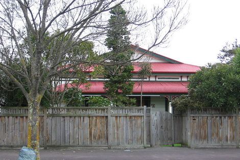 Photo of property in 24 Colombo Street, Hokowhitu, Palmerston North, 4410