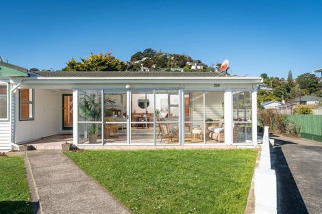 Photo of property in 20b Argentine Avenue, Miramar, Wellington, 6022