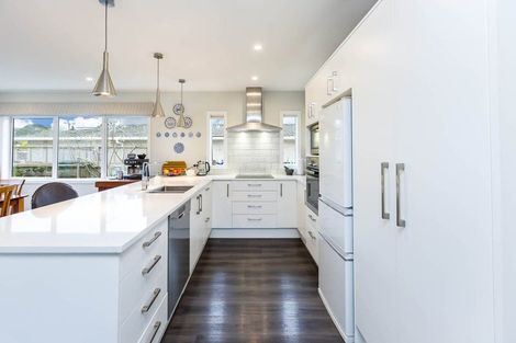 Photo of property in 15a Kiln Street, Silverstream, Upper Hutt, 5019