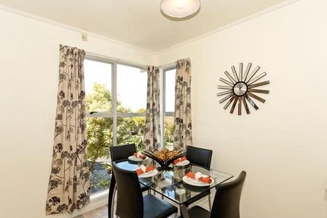 Photo of property in 7 Kemp Road, Massey, Auckland, 0614
