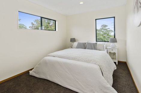 Photo of property in 1/10 Hilltop Road, Clover Park, Auckland, 2019