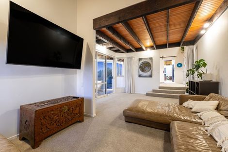 Photo of property in 15 Mercury Way, Whitby, Porirua, 5024