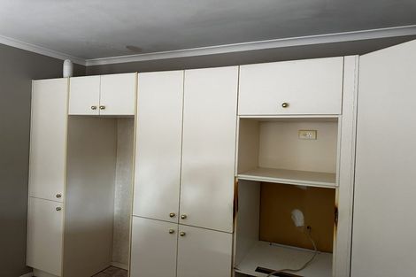 Photo of property in 1/47 Carnoustie Drive, Wattle Downs, Auckland, 2103