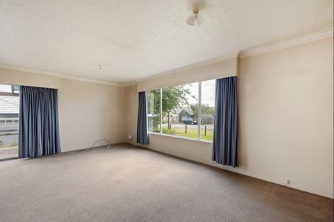 Photo of property in 2 Gilbert Street, Amberley, 7410